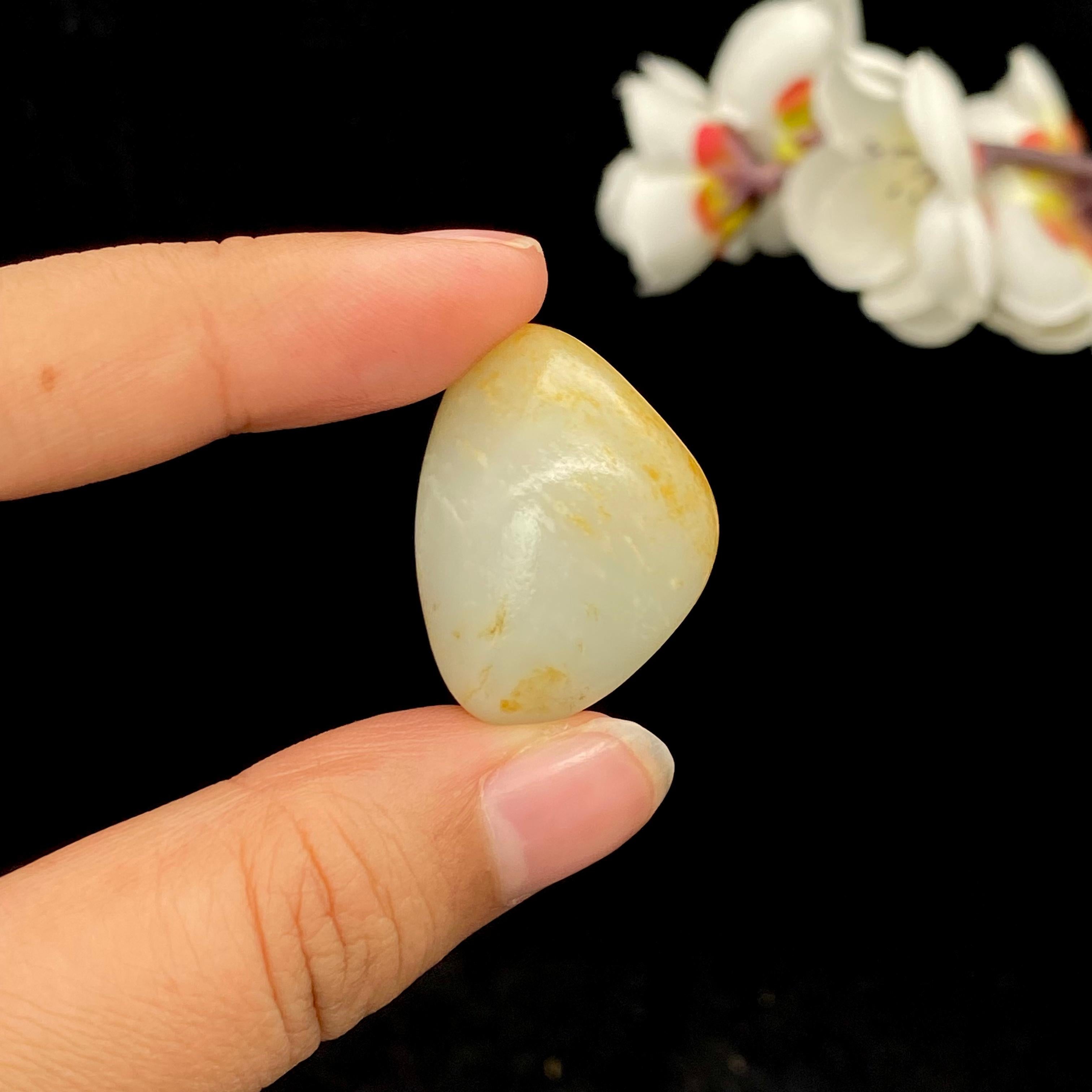 和田玉红皮籽料吊坠籽（14.1g）