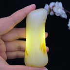 和田玉洒金皮籽料手把件（121.8g）