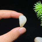 和田玉白玉洒金皮籽料原石（5.7g）