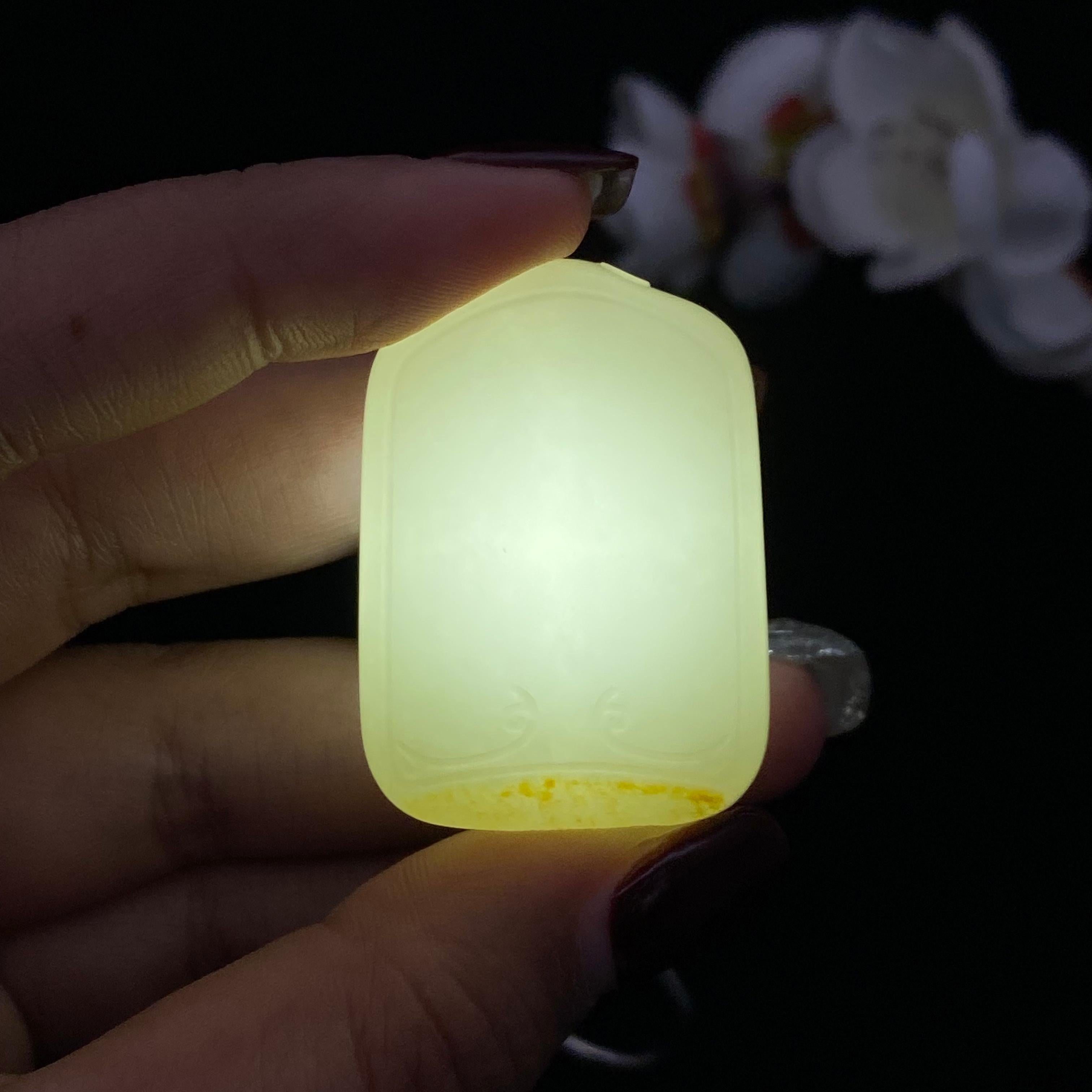 和田玉籽料【平安无事牌】（31.2g）