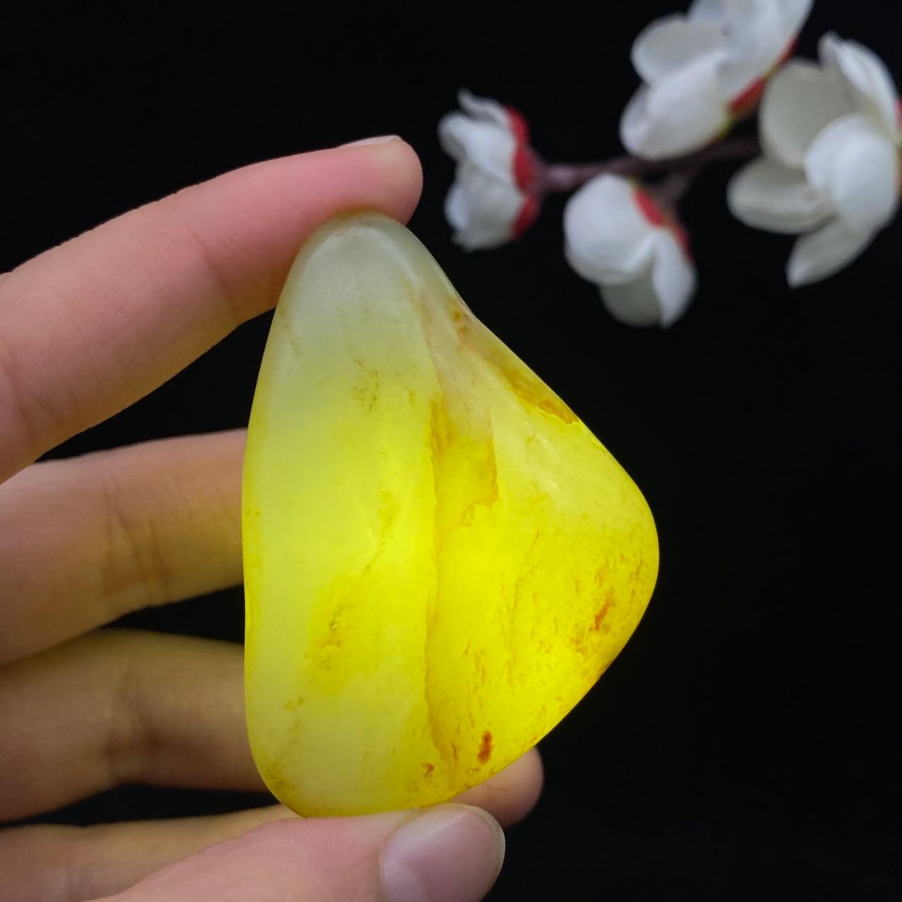 【超值推荐】和田玉洒金皮籽料大挂件（65.5g）