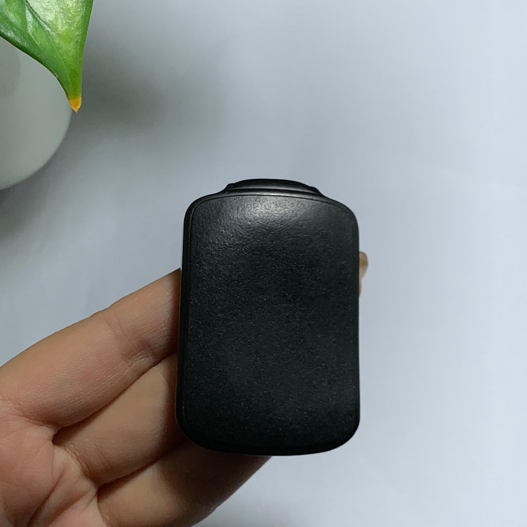 和田籽料黑青无事牌挂件（64.5g）