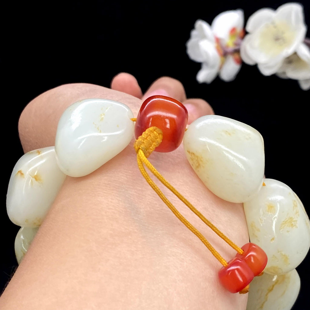 和田玉洒金皮籽料【精品男士手串】（154.2g）