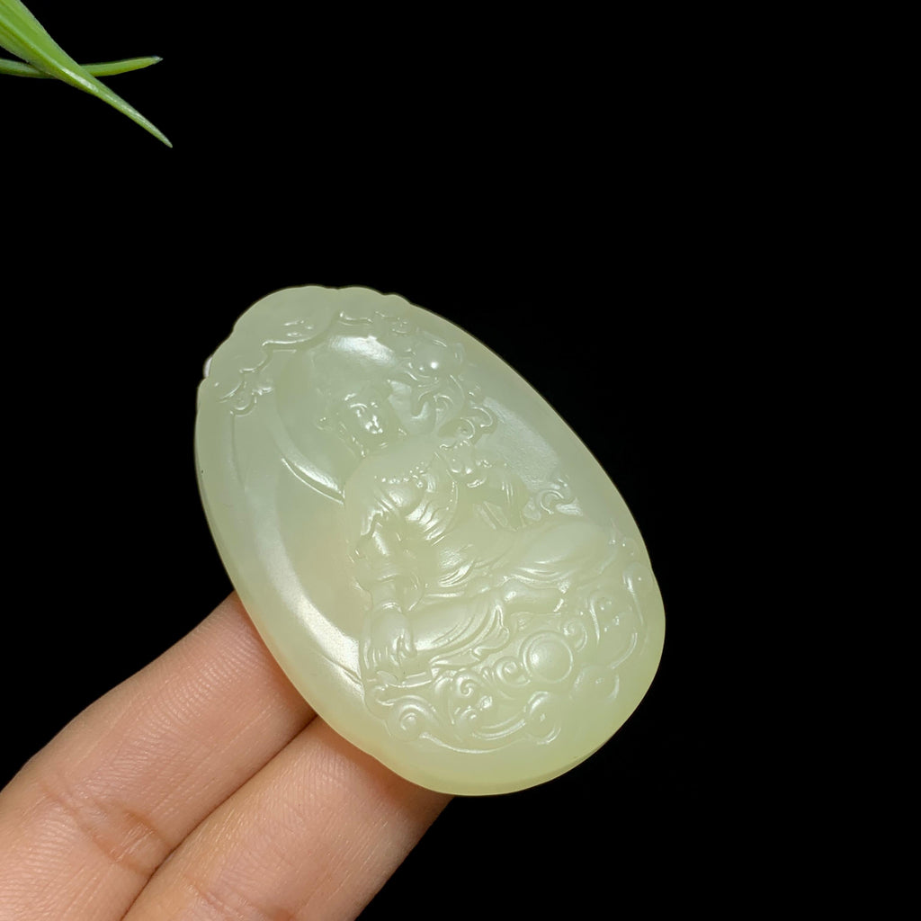 和田玉黄口观音挂件（33.8g）