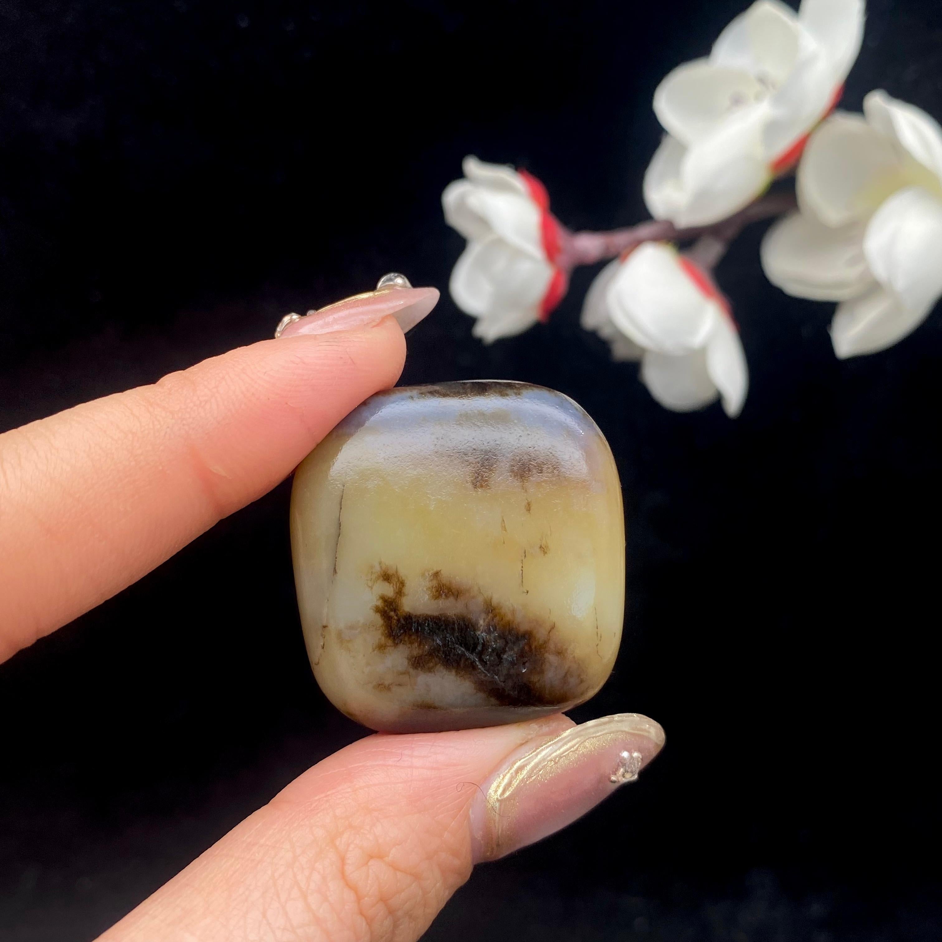 和田玉糖籽料原石（22.5g）