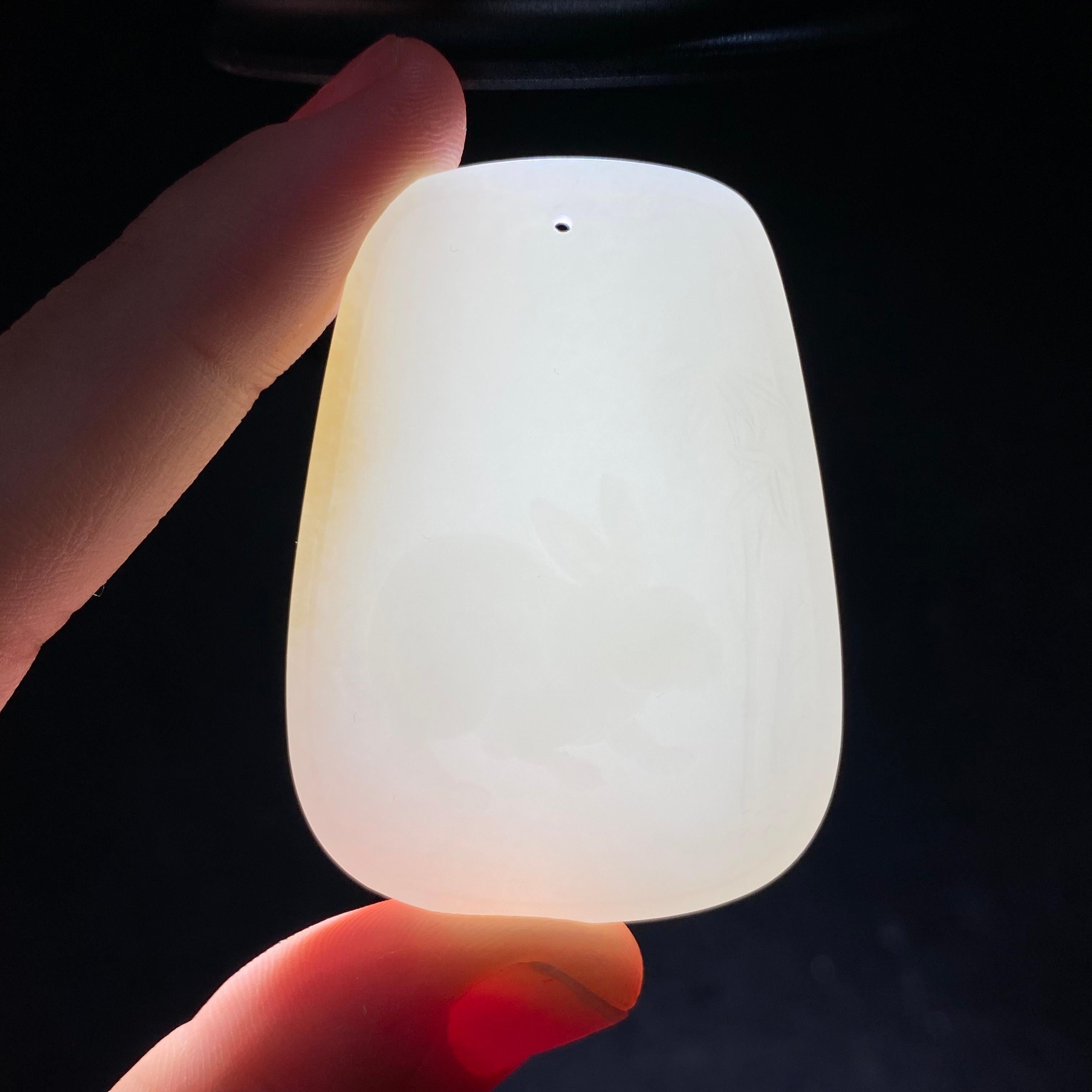 和田玉糖白兔子挂件（33.1g）