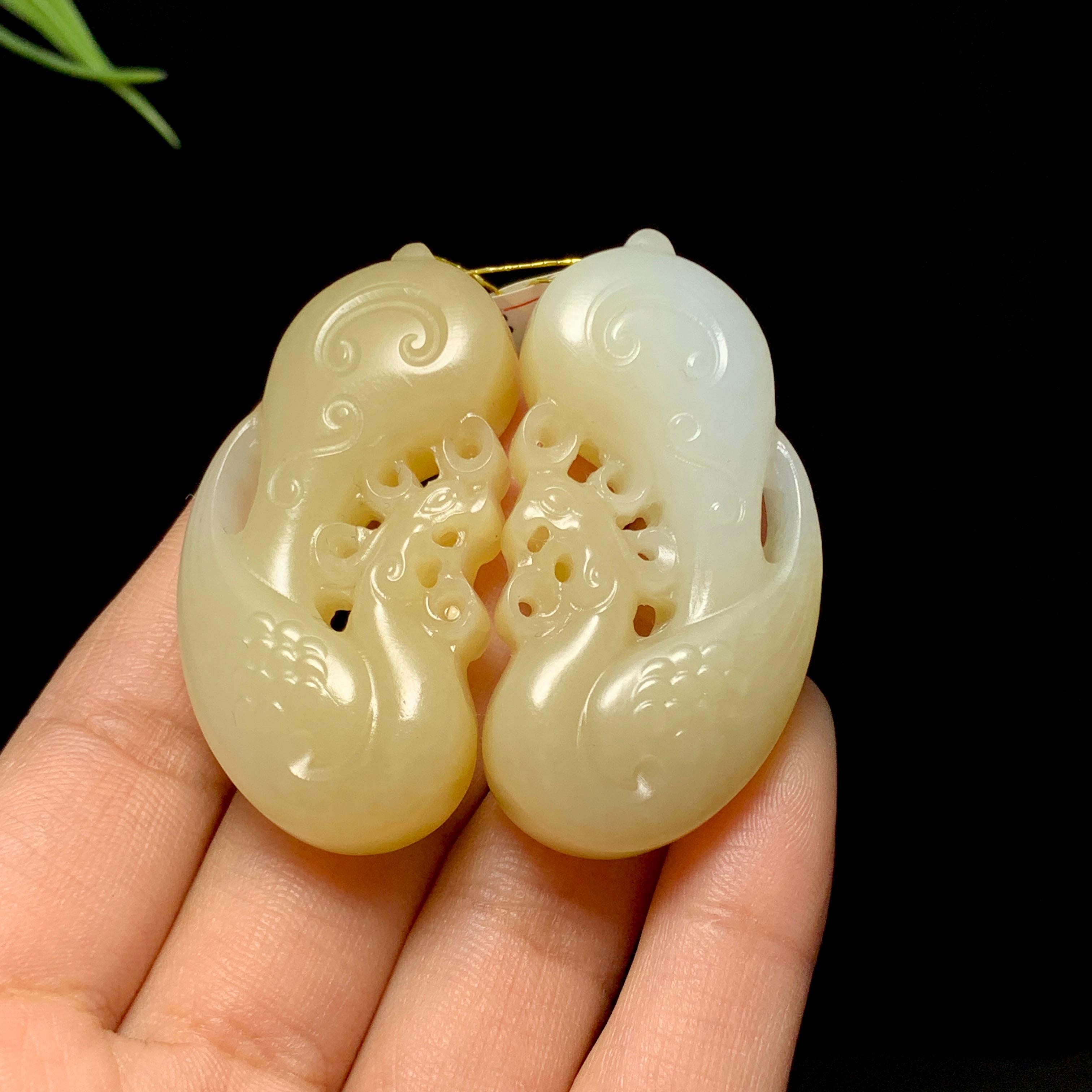 精品和田糖白玉龙凤对牌（46.1g）