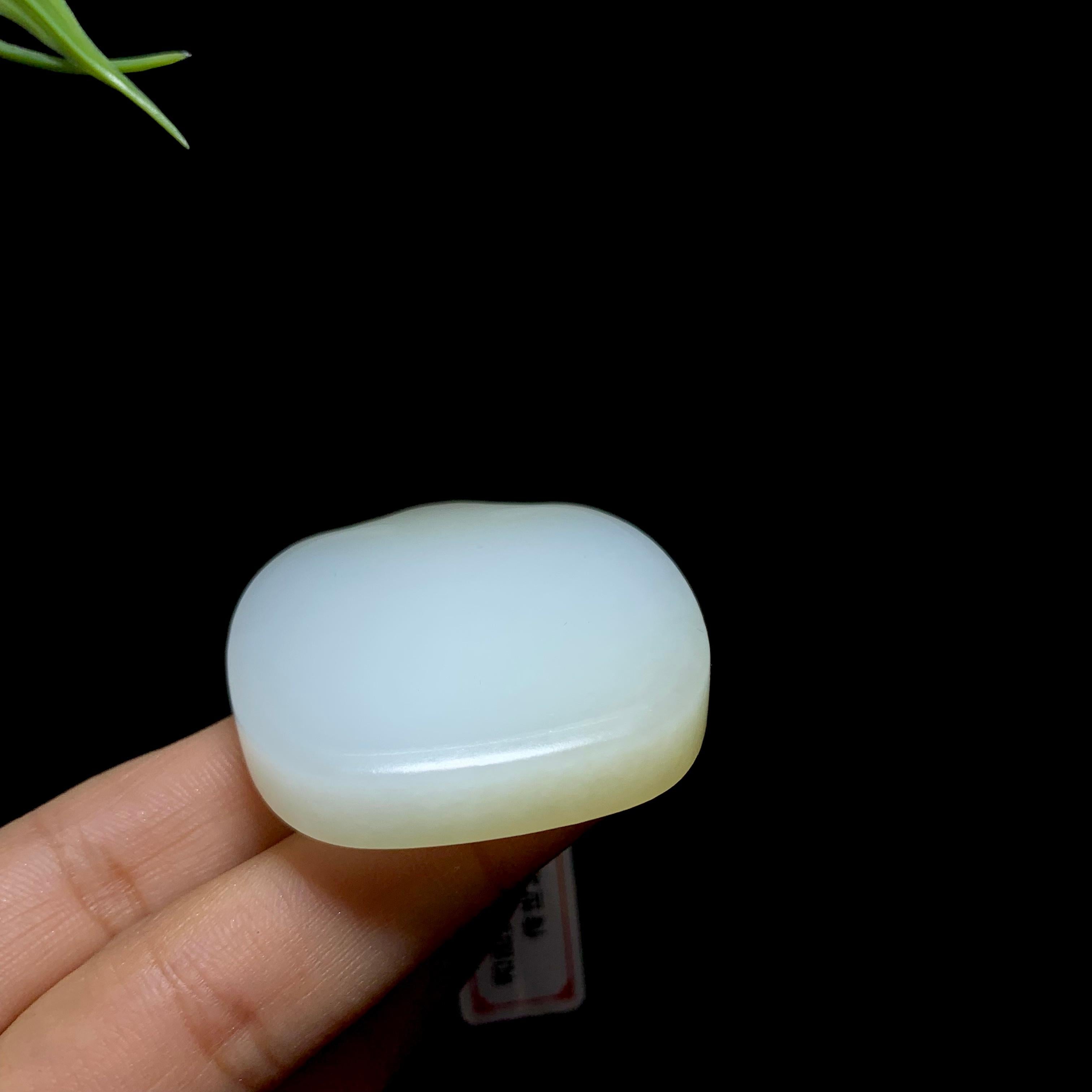 和田山料糖白玉无事牌（44.9g）