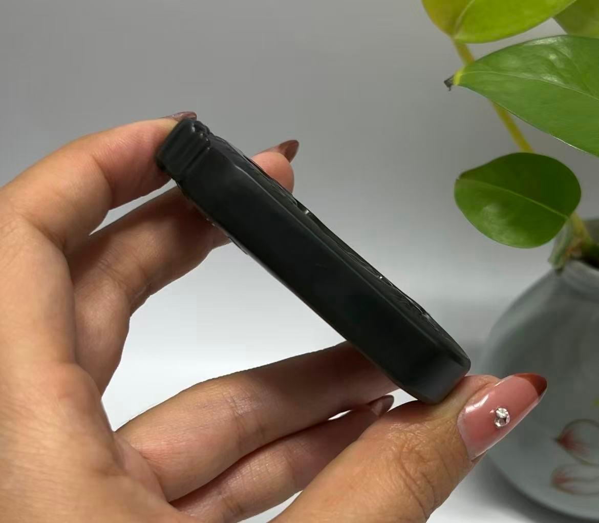 新疆和田玉踏青一细降龙悟道（70.7g）