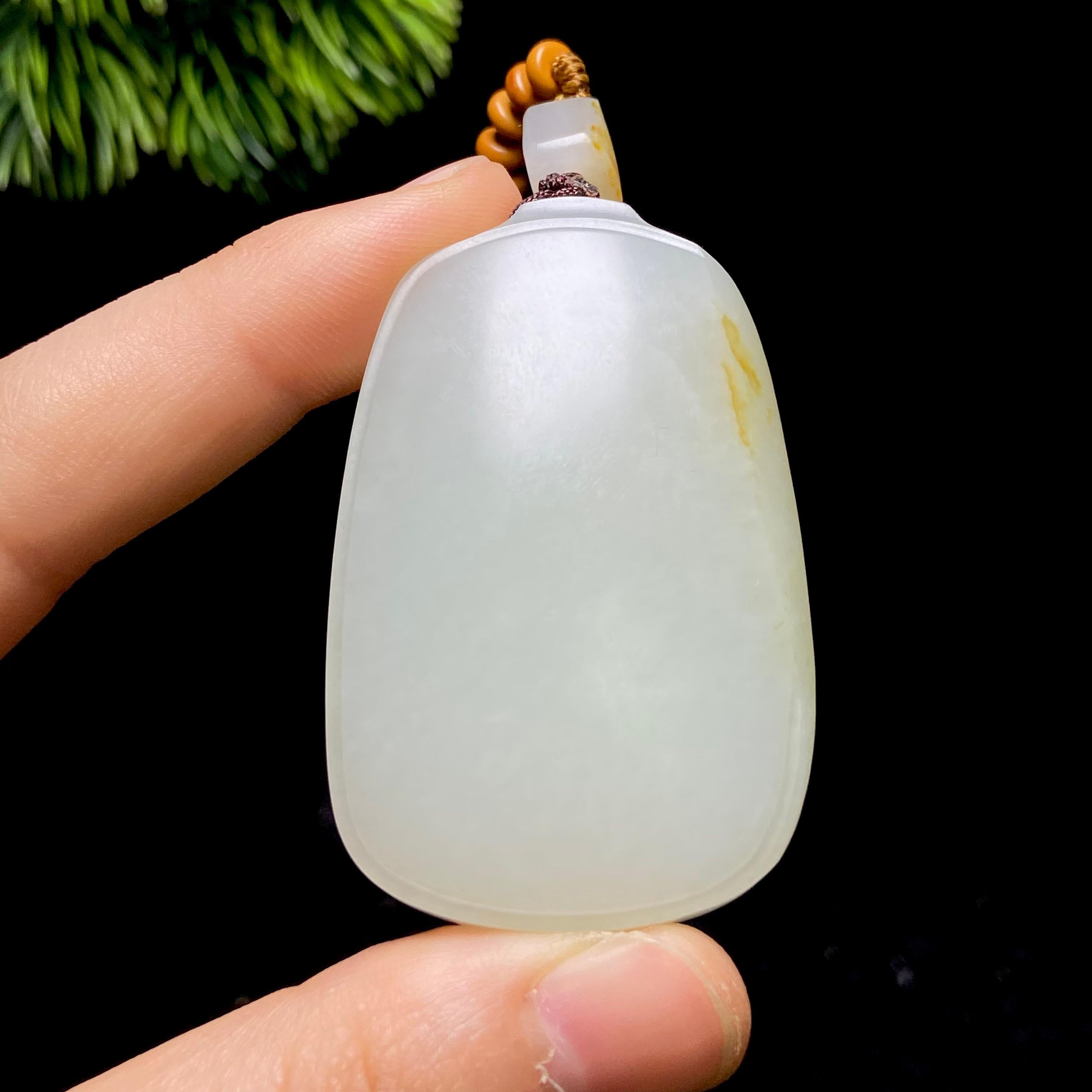 和田玉籽料无事牌（50.7g）