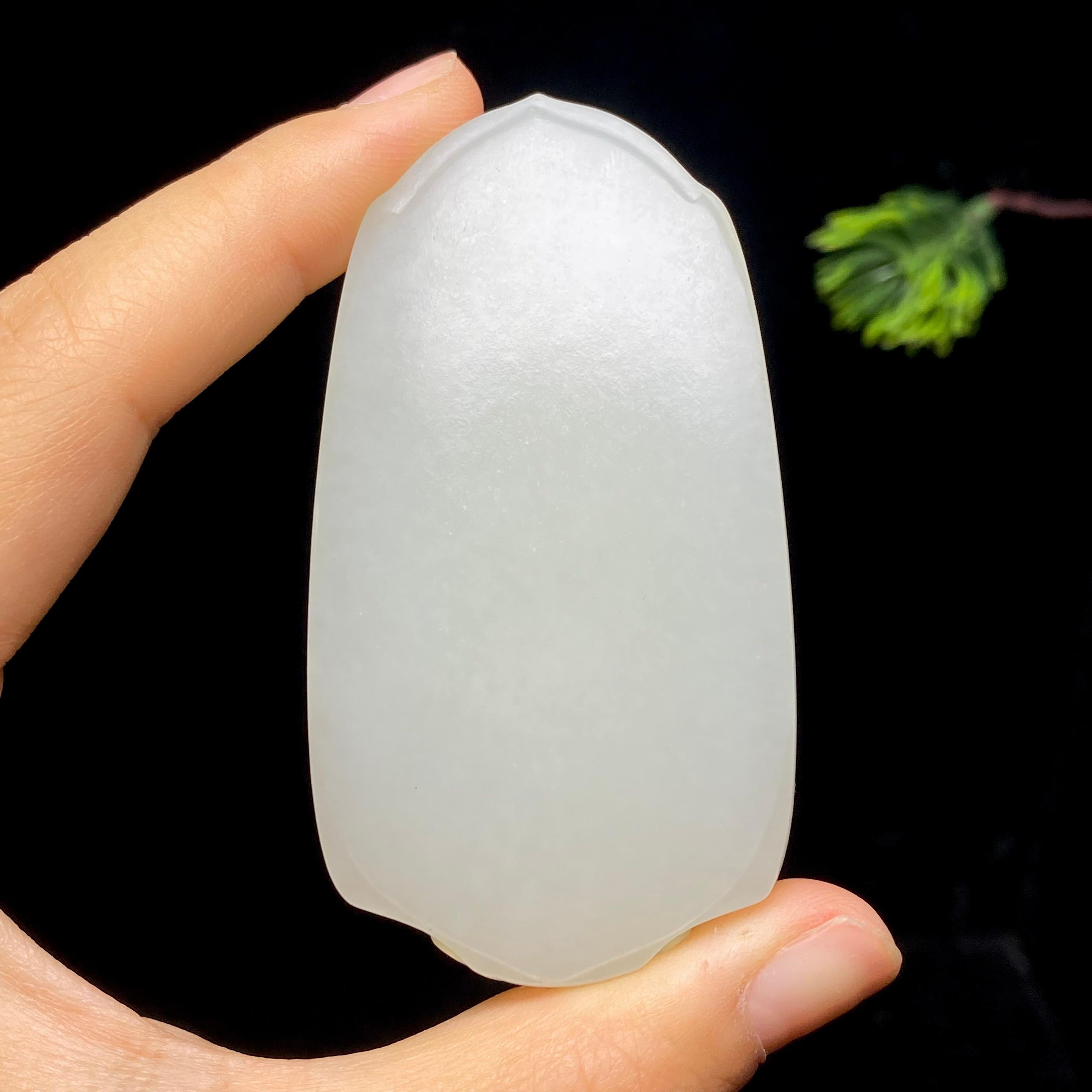 和田玉籽料无事牌（87.7g）