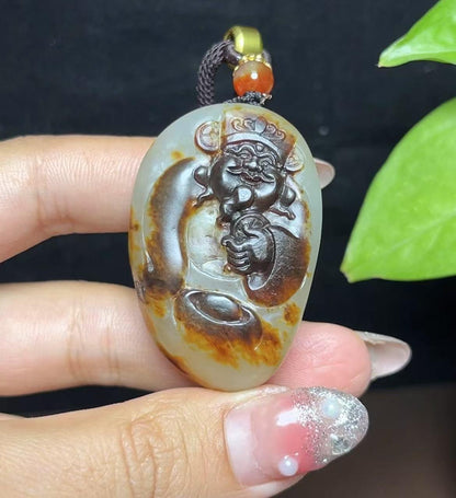 新疆和田玉黑红皮籽料财神（39.5g）