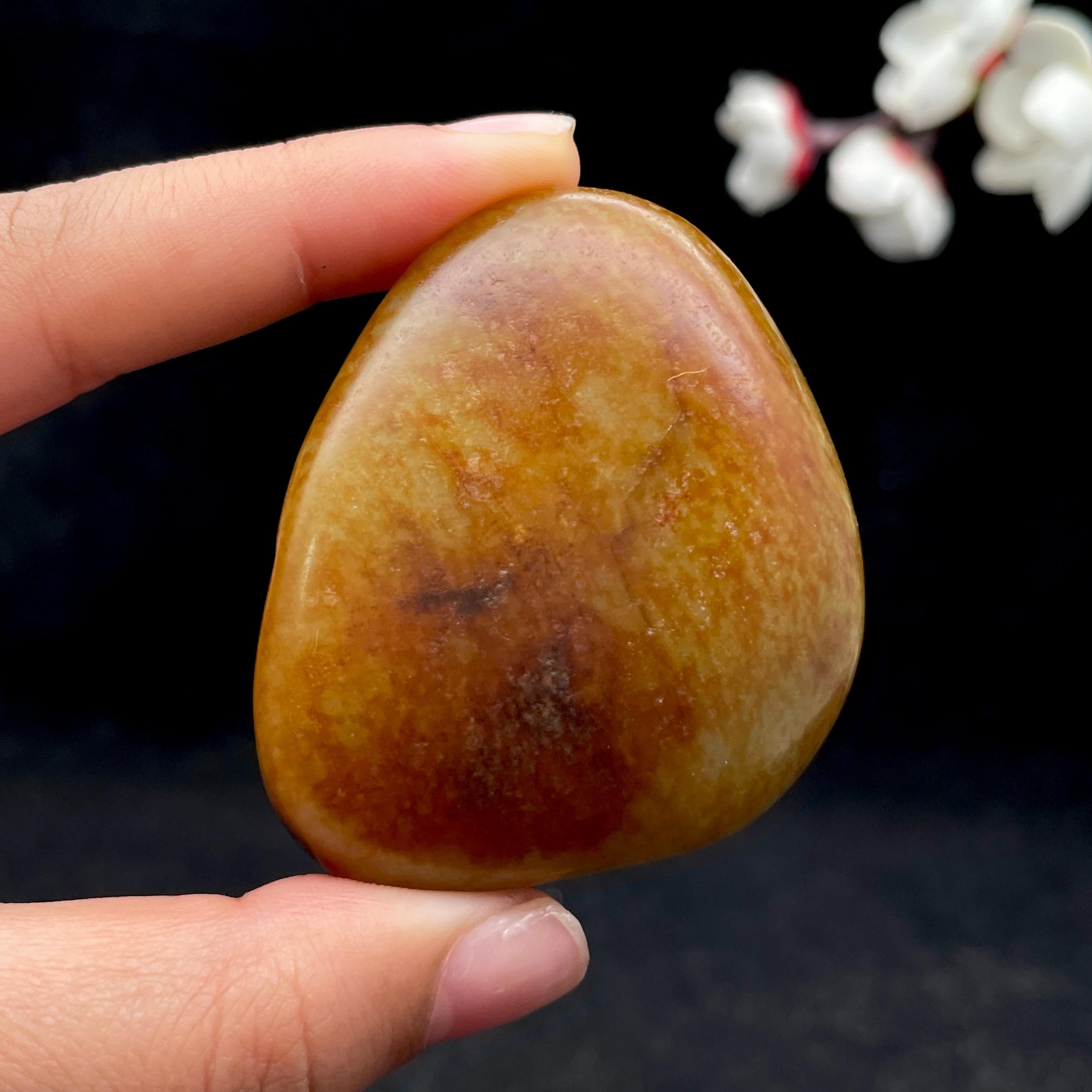 和田玉红皮籽料（85g）