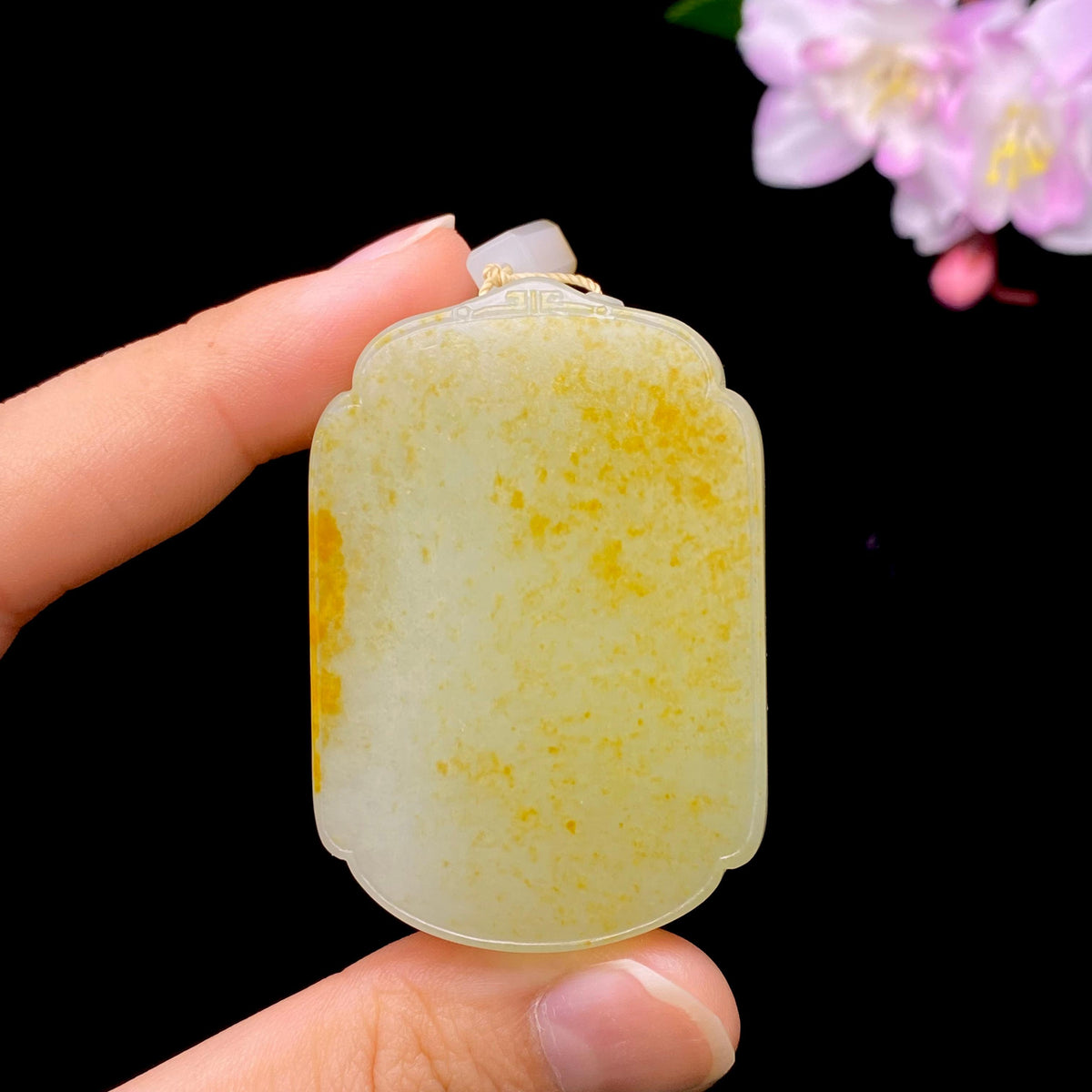 和田玉籽料无事牌（53.6g）