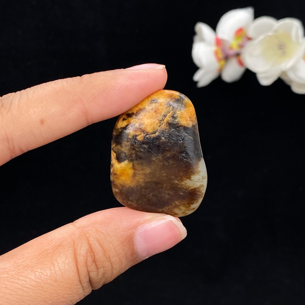 和田玉秋梨皮籽料挂件（16.3g）