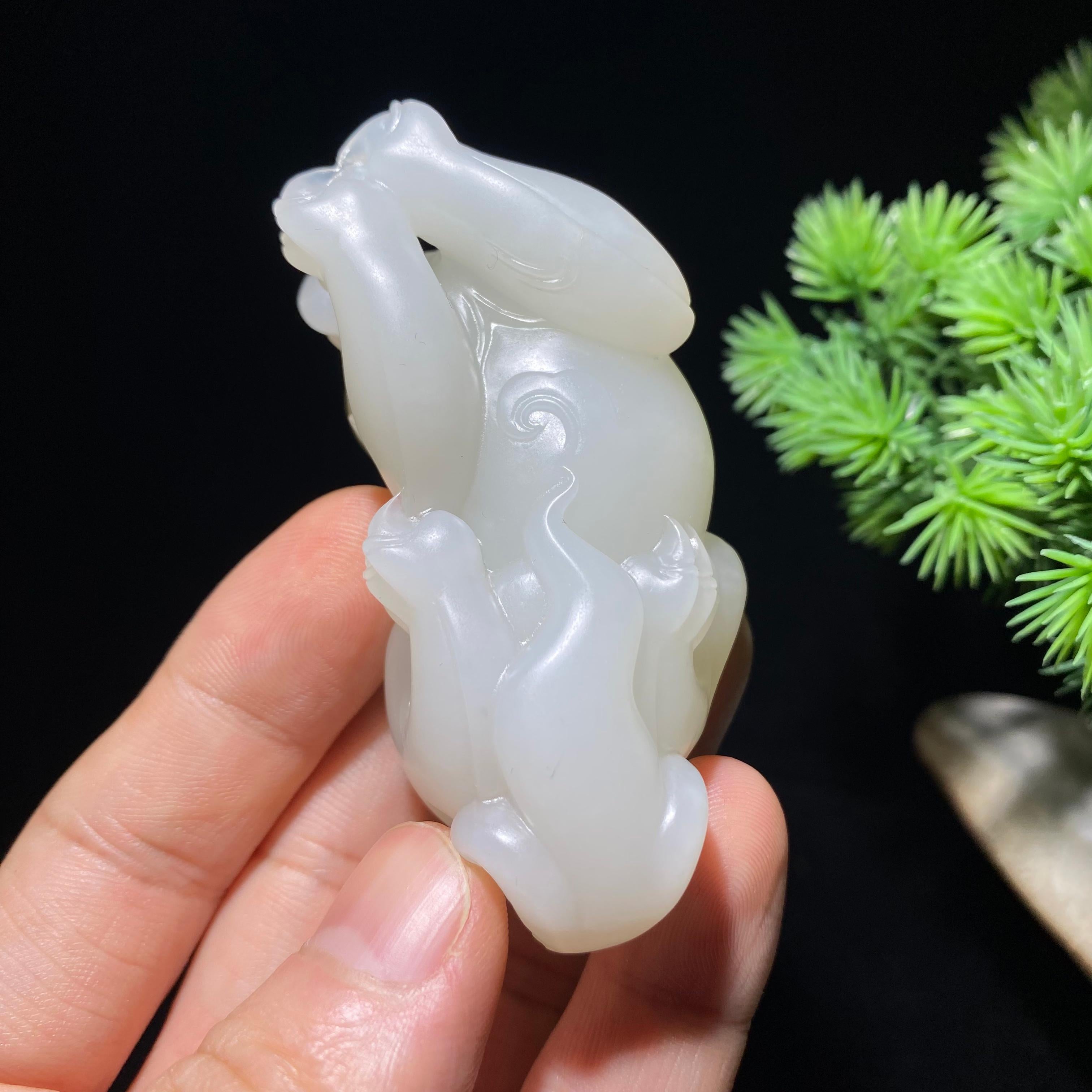 和田玉籽料貔貅把件（127.7g）