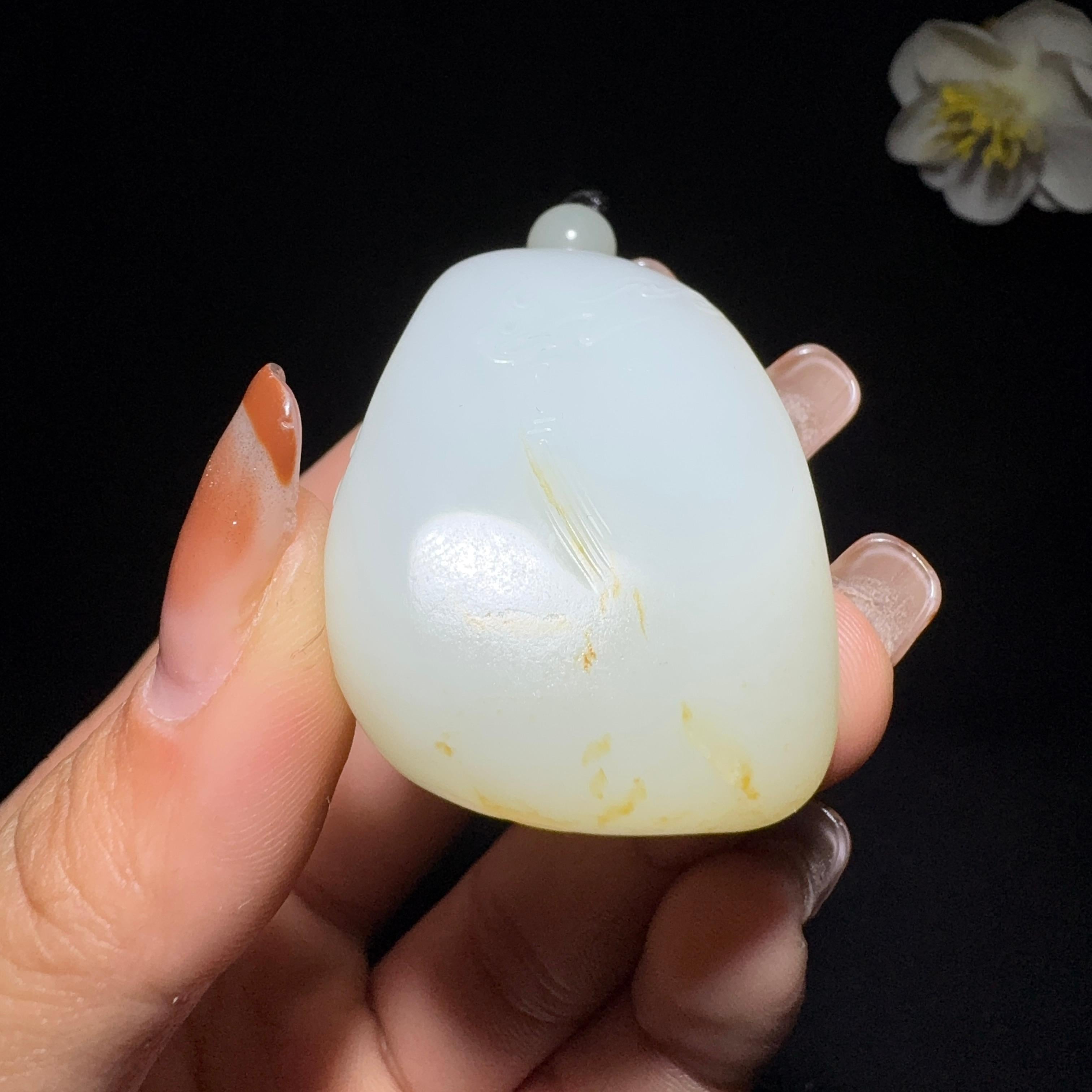 和田玉籽料观音挂件（50.2g）