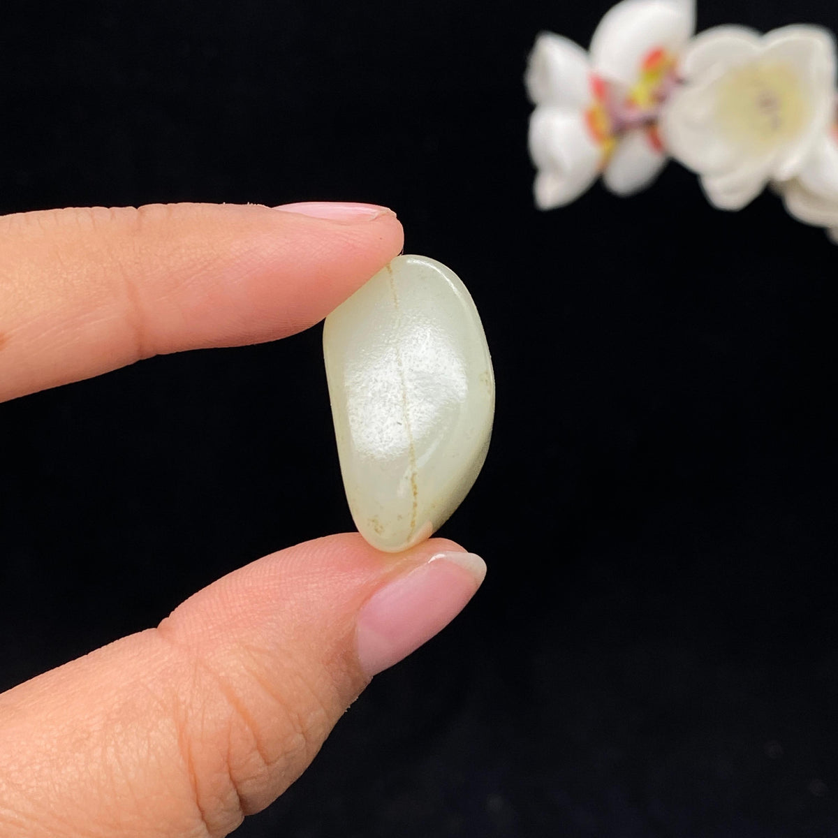 和田玉白玉带黄皮籽料（13.1g）