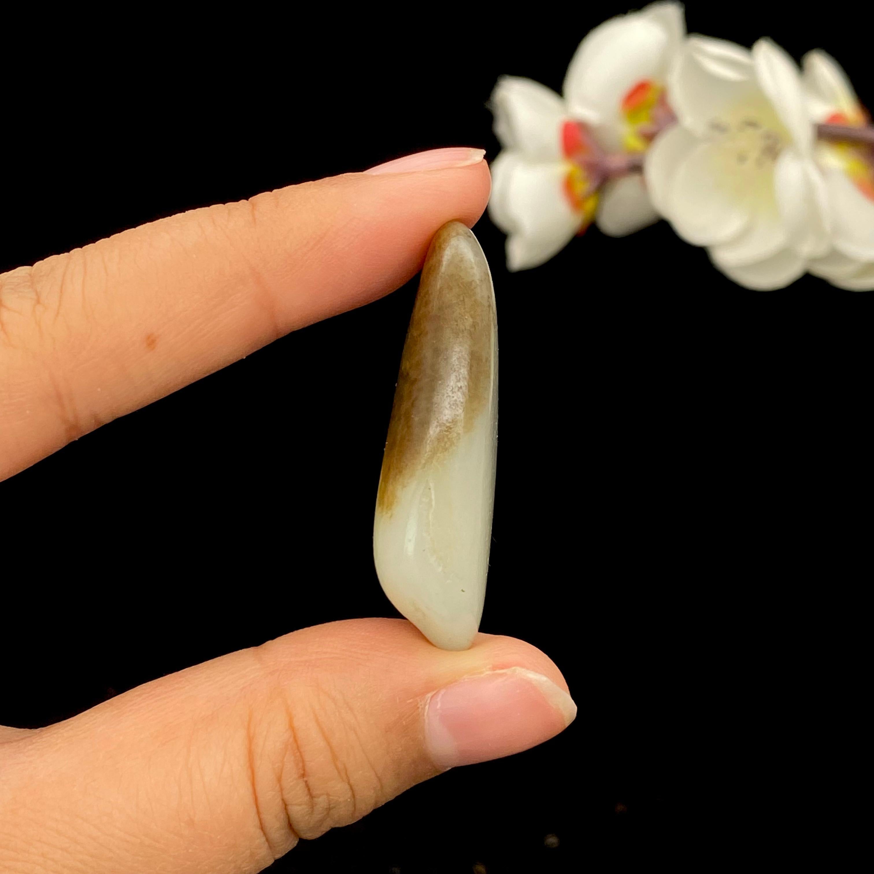 和田玉秋梨皮籽料吊坠籽（13.5g）