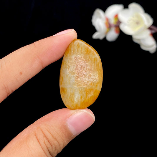 和田玉满洒金皮籽料吊坠籽（14.4g）