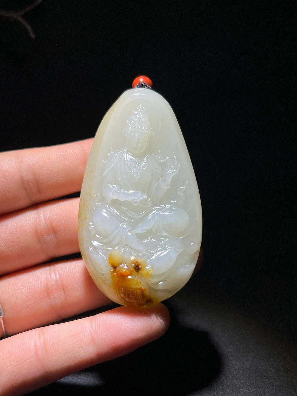 和田玉籽料观音（70.0g）