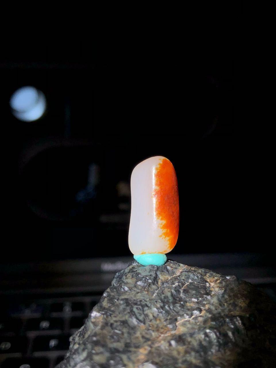 红皮白肉籽料原石