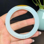 和田羊脂玉糖白一口糖正圈手镯（73.3g）