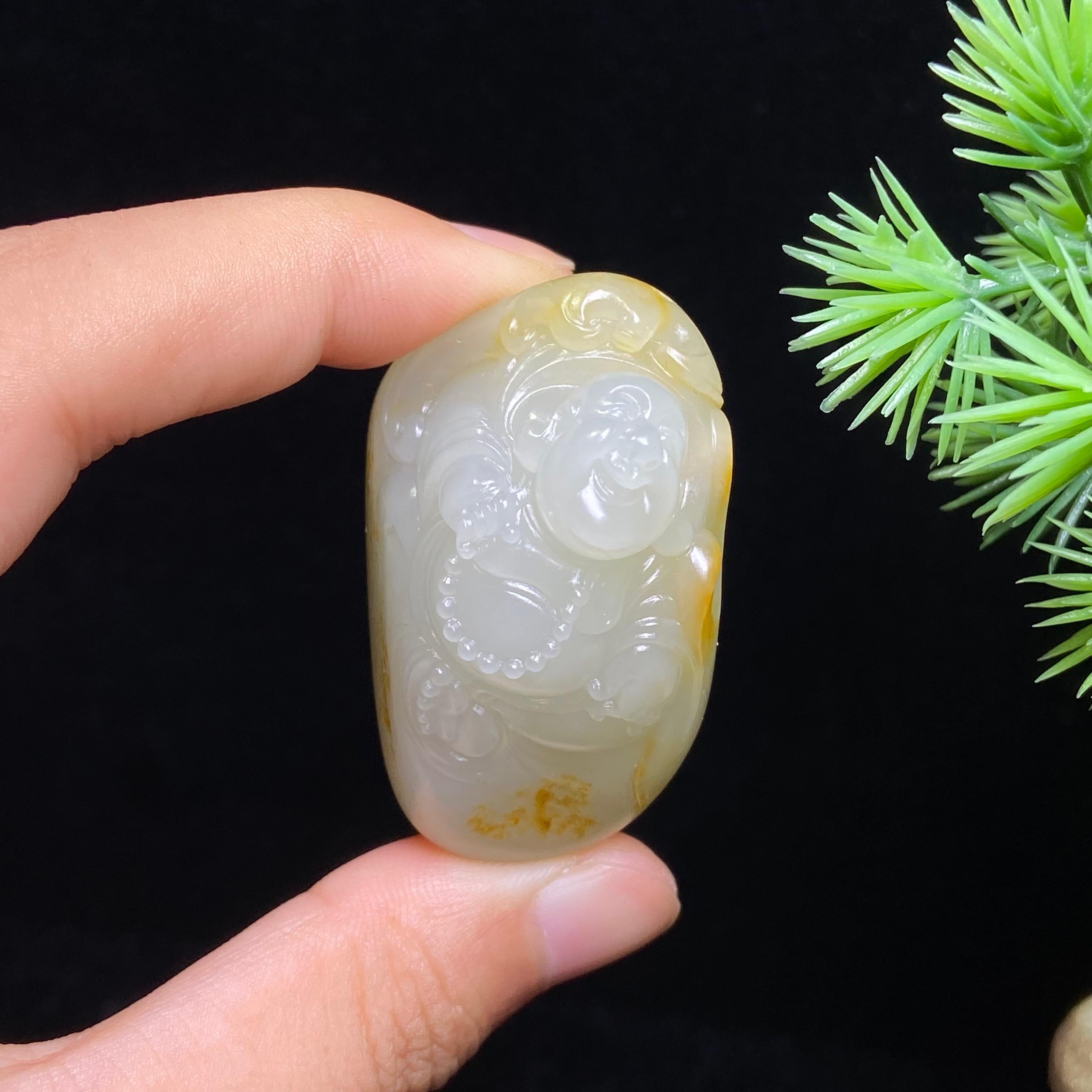 和田玉籽料独籽佛公（38.4g）