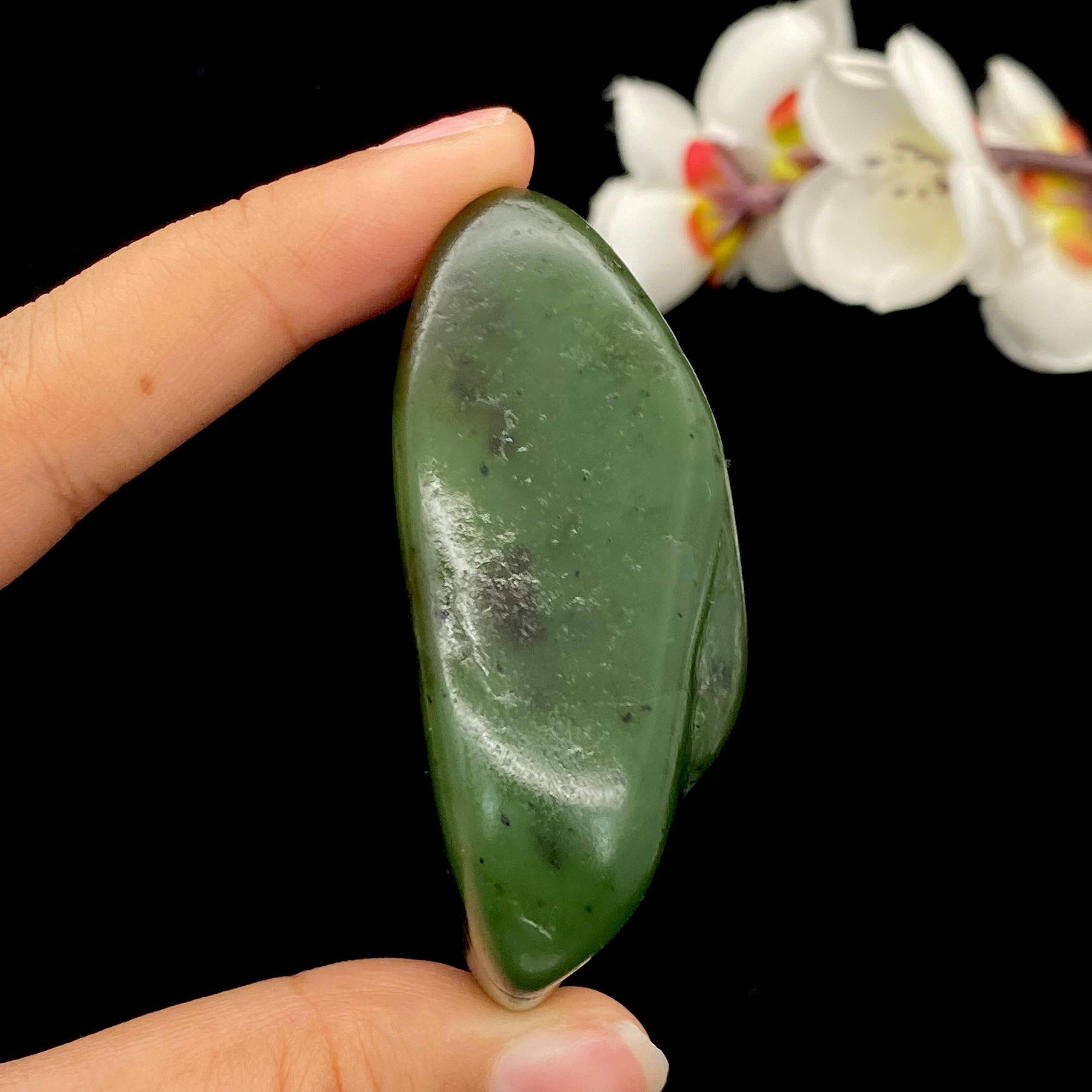 和田玉碧玉籽料原石（94.6g）