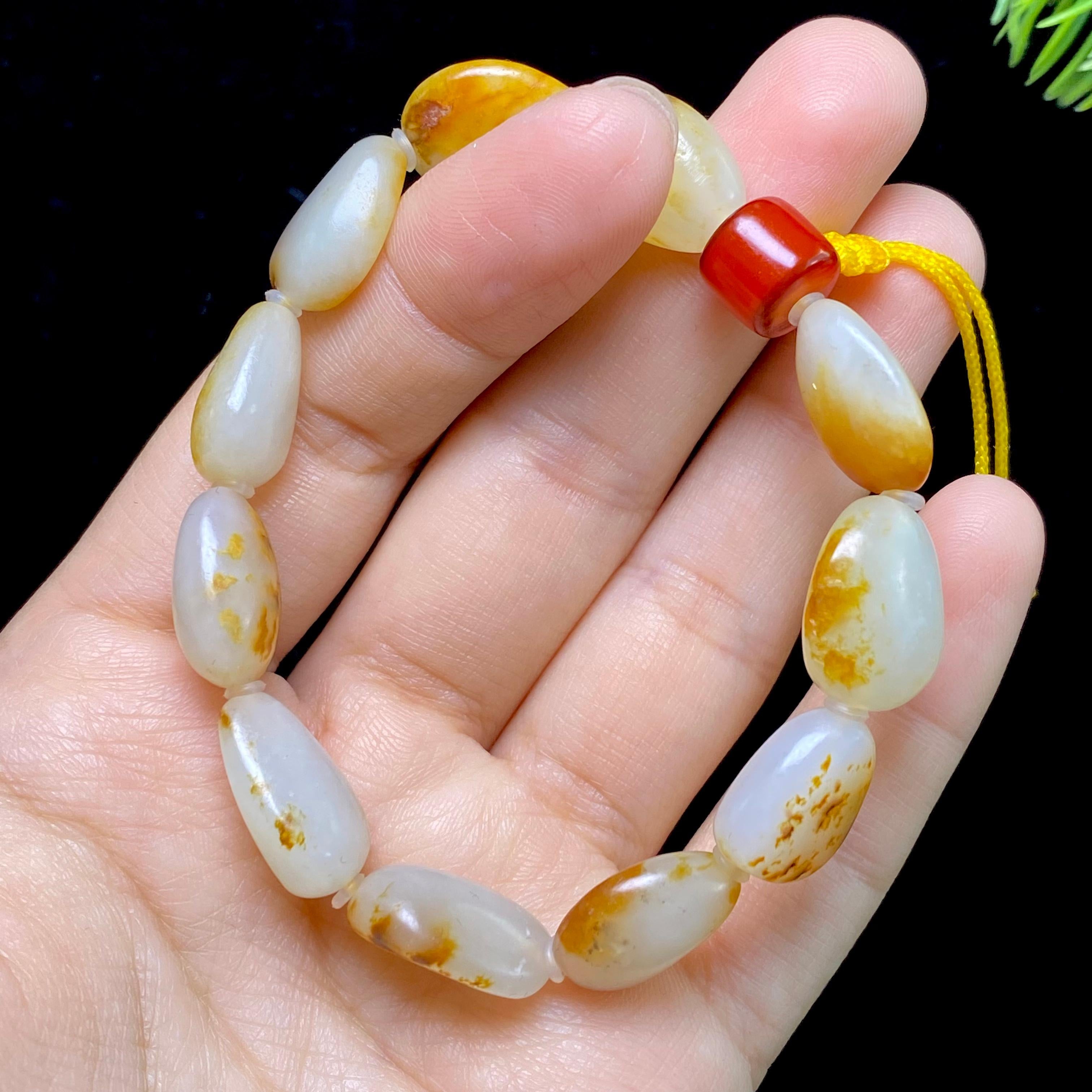 和田玉洒金皮籽料手串（22.7g）