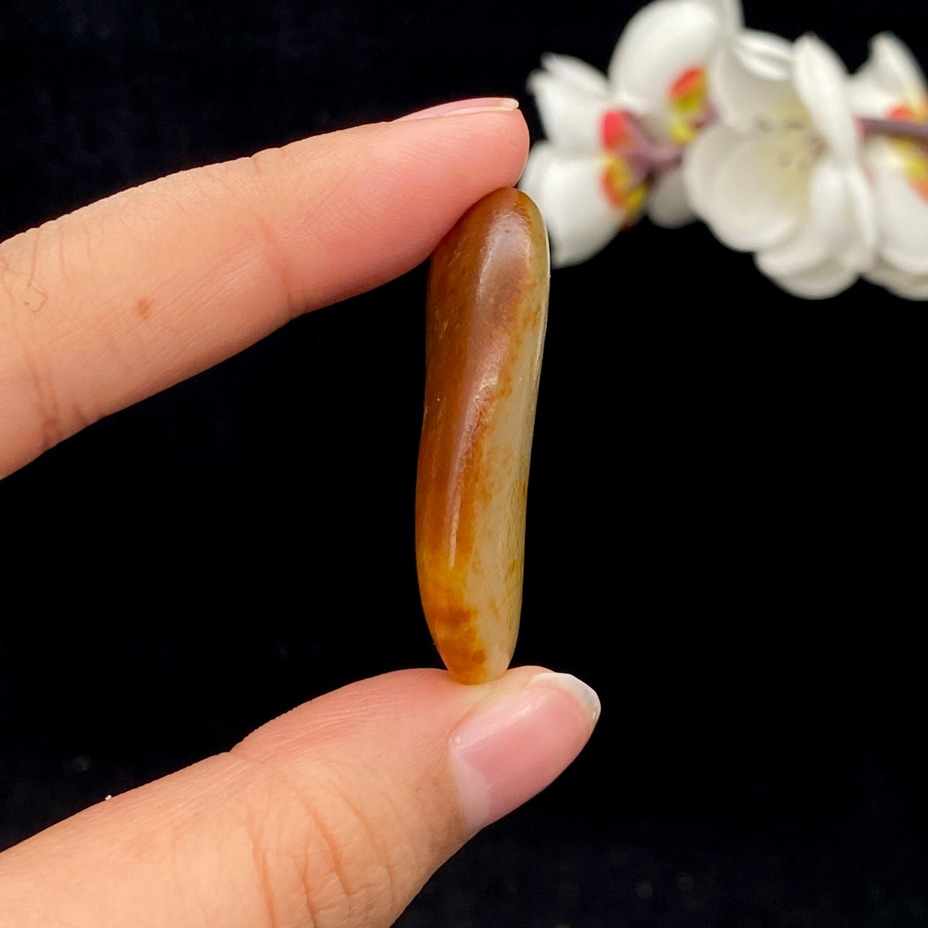 和田玉聚红皮籽料挂件（19.2g）