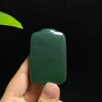 碧玉菠菜绿无事牌（65.8g）