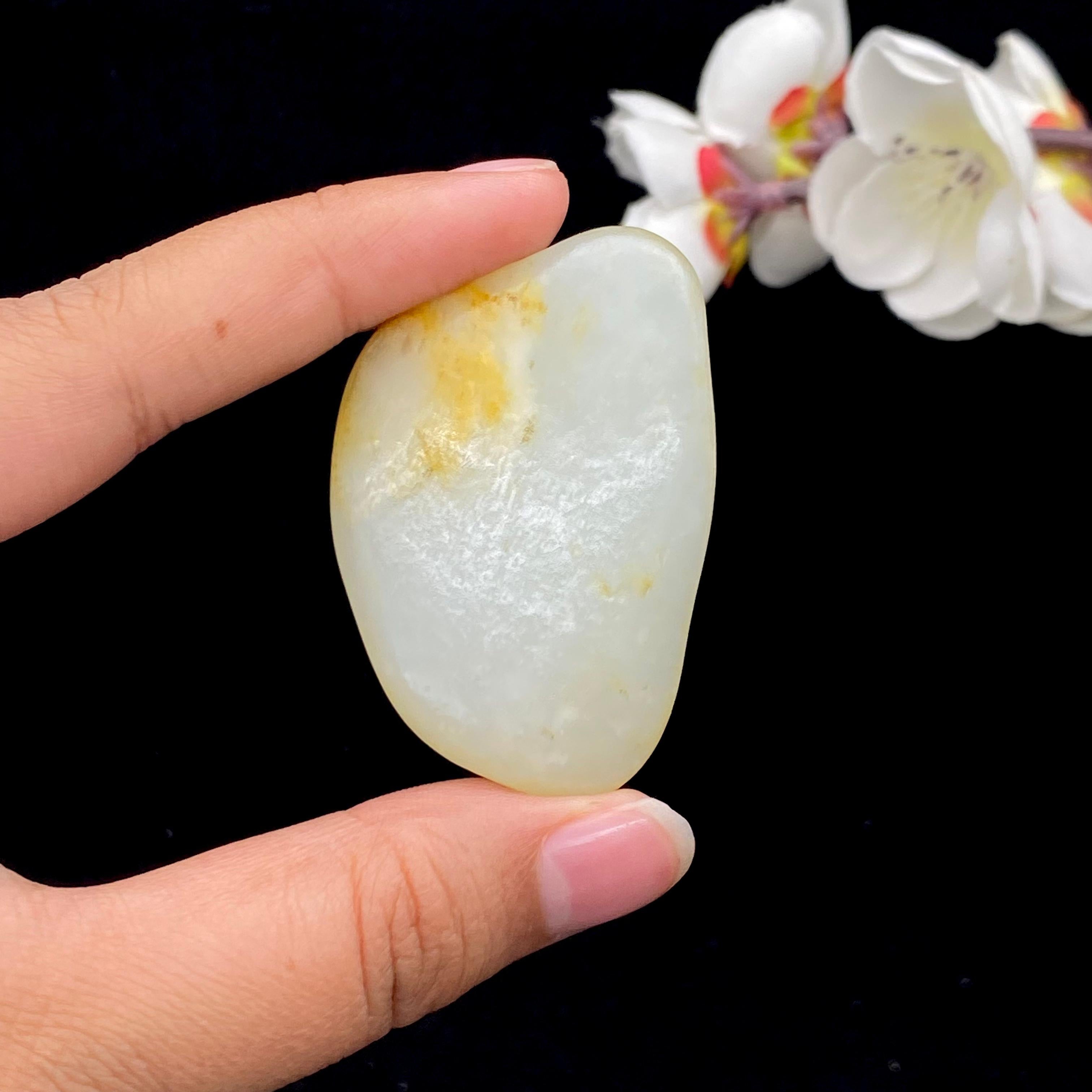 【超值推荐】和田玉黄皮籽料（30.9g）