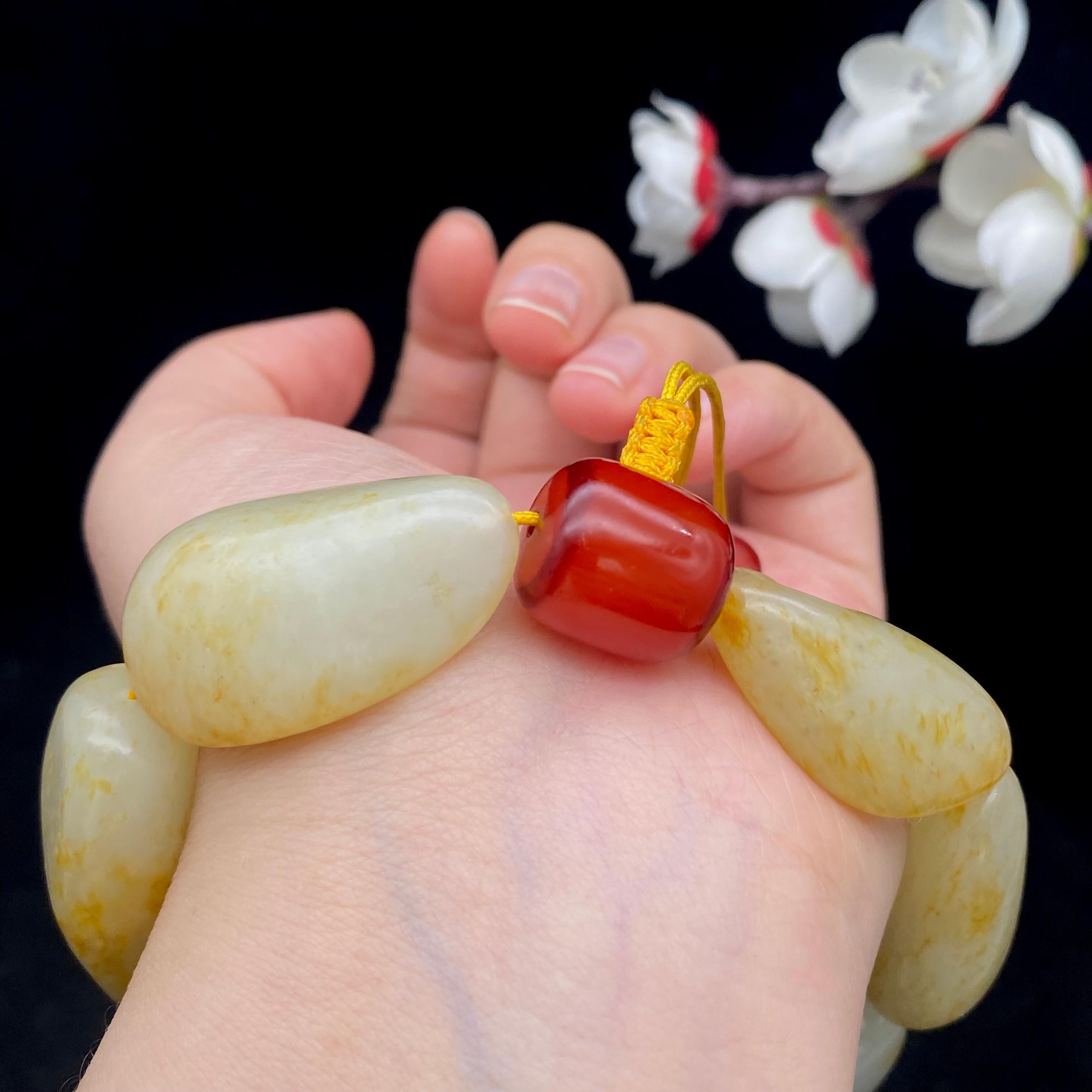 和田玉洒金皮籽料【精品手串】（103.7g）