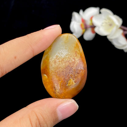 和田玉聚红皮籽料挂件（22.3g）