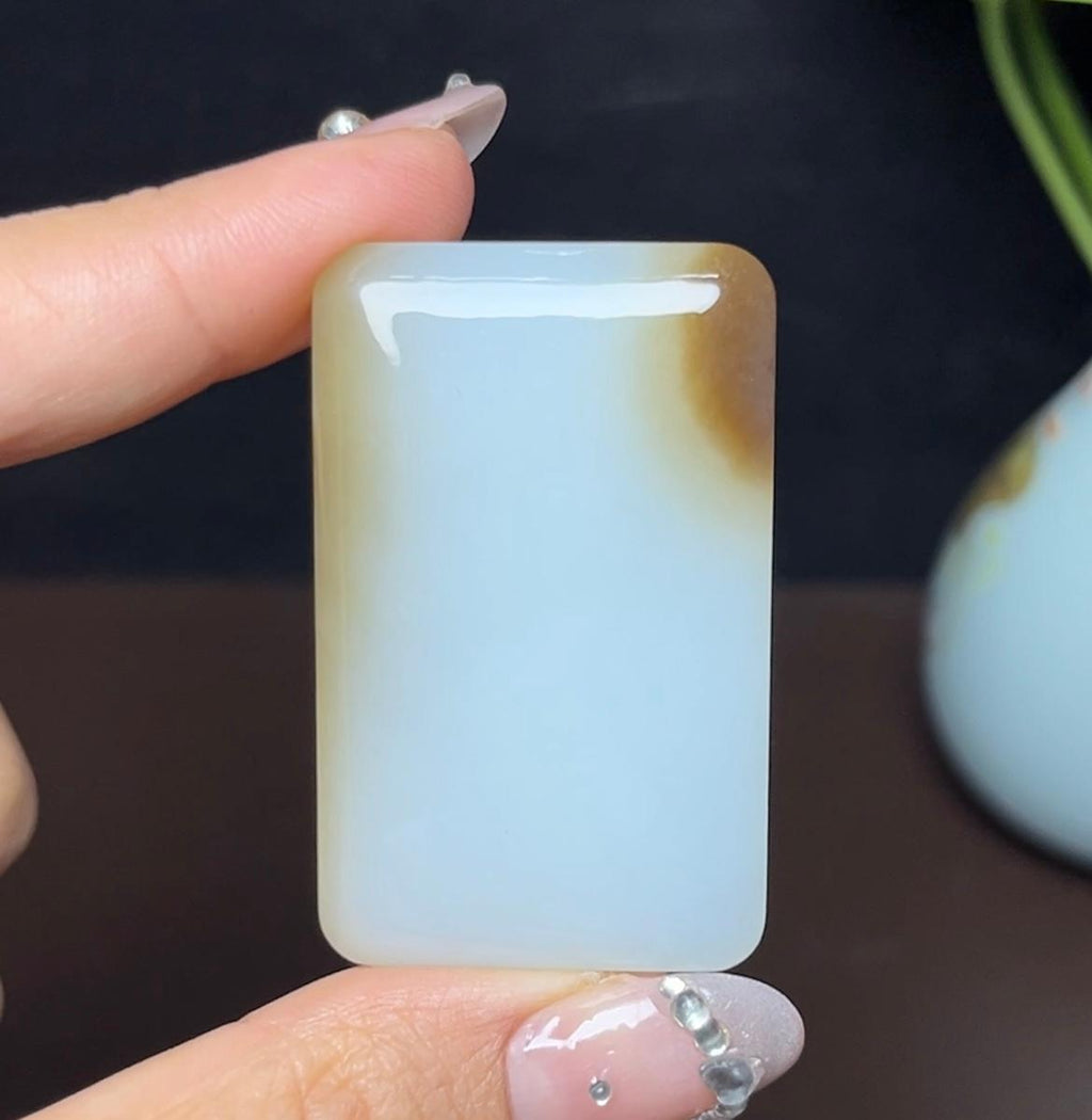 新疆和田玉且末糖羊脂玉平安无事牌（38.8g）
