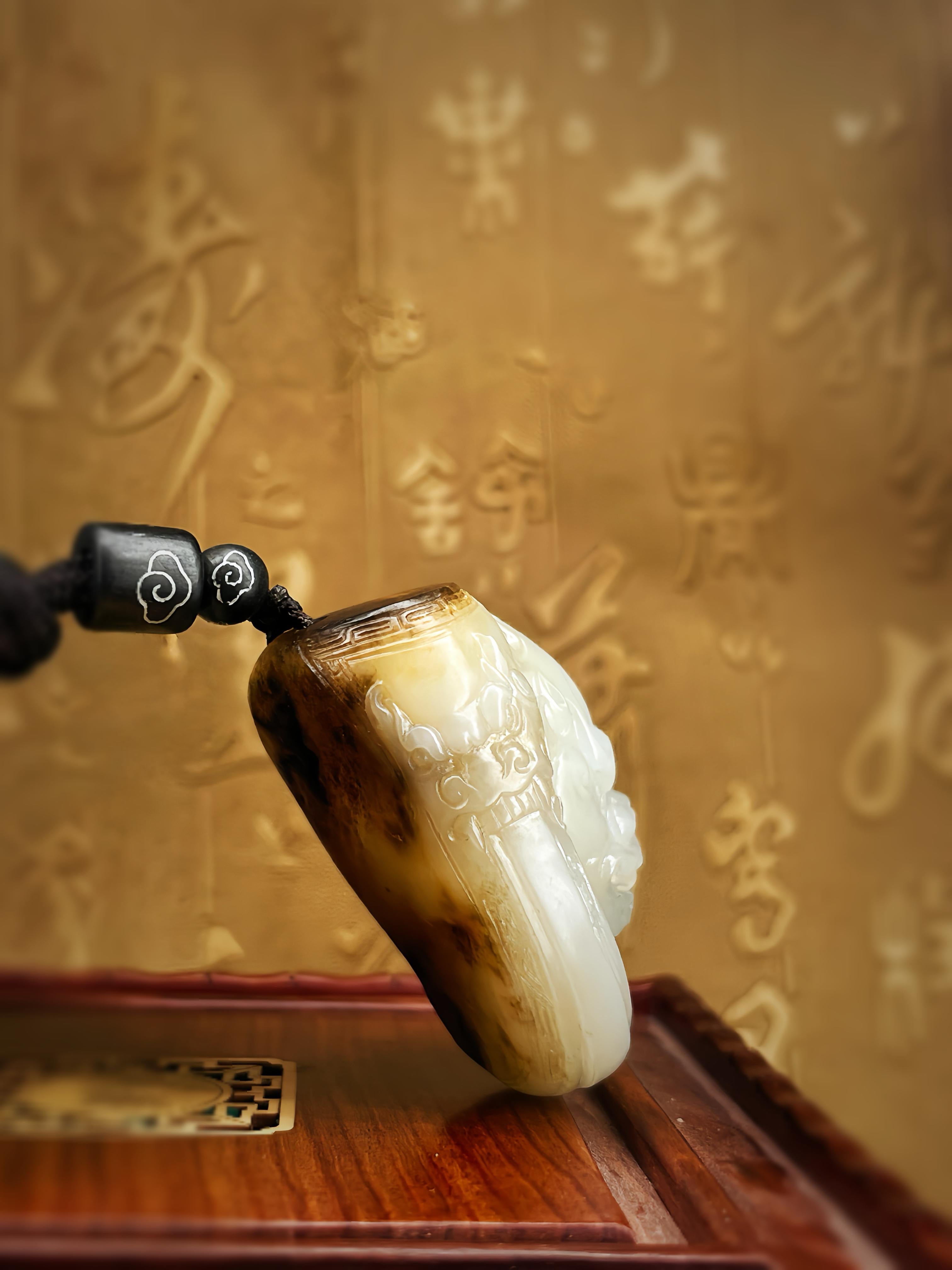 和田玉籽料龙牌（53.3g）