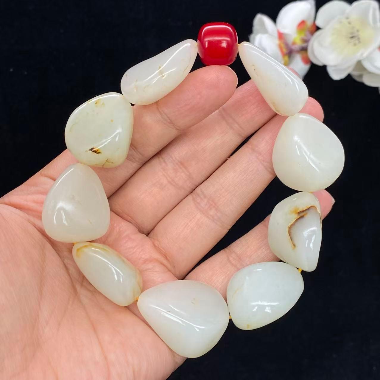 和田玉洒金皮籽料【精品手串】（101.1g）