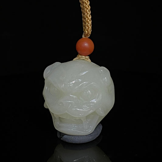 和田玉兽面挂件（16.26g）