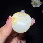 收藏级和田玉籽料挂件佛公（34.5g）