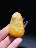 和田玉黄沁籽料观音（27.8g）