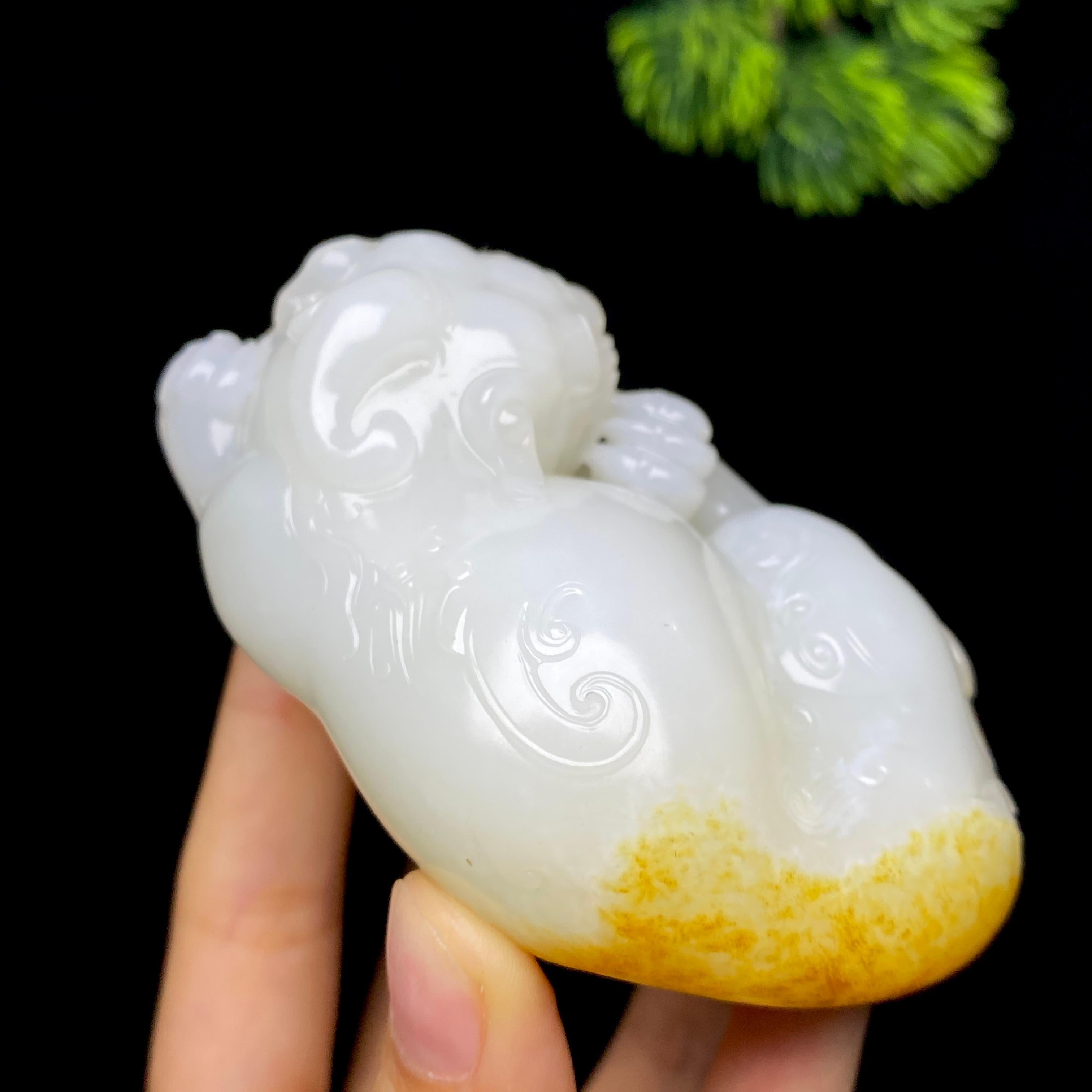 和田玉籽料貔貅把件（236.8g）