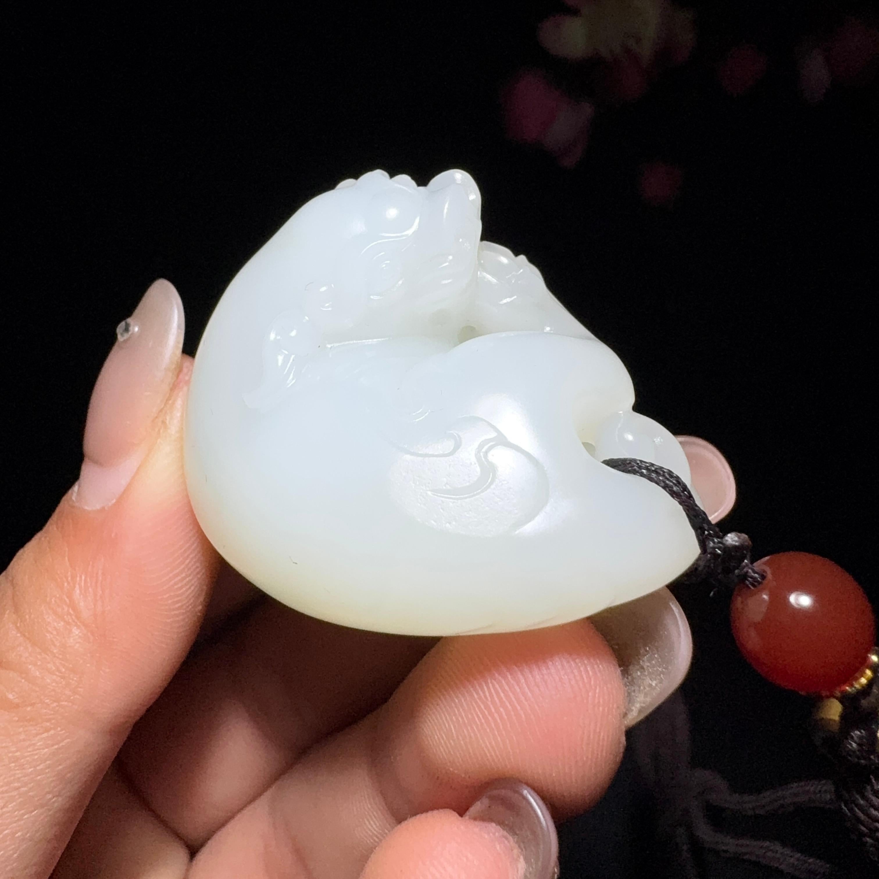 和田玉籽料挂件貔貅（53.2g）