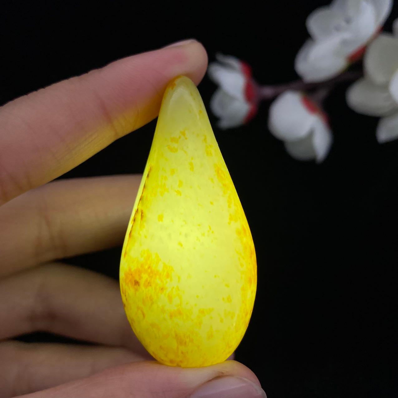 和田玉洒金皮籽料原石（30.8g）