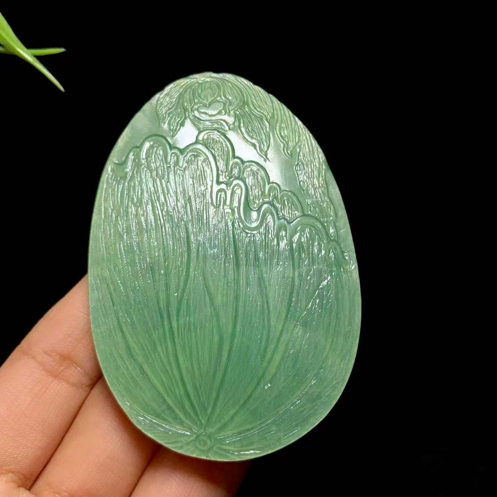 精品和田碧玉粉青观音挂件（51.2g）