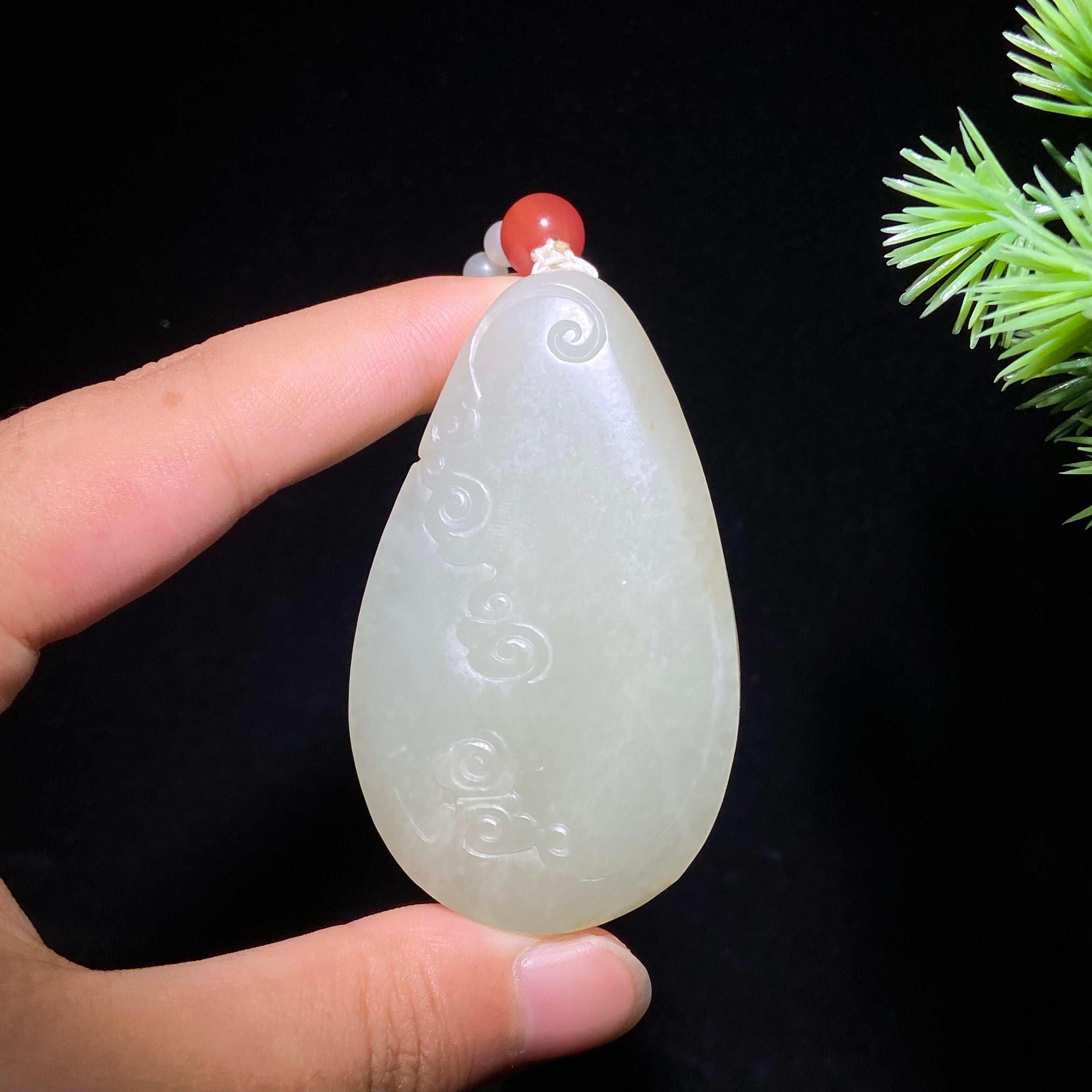 和田玉籽料无事牌（53.3g）