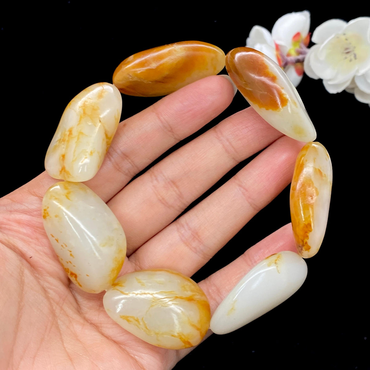 和田玉聚黄皮籽料【精品手串】（122.9g）