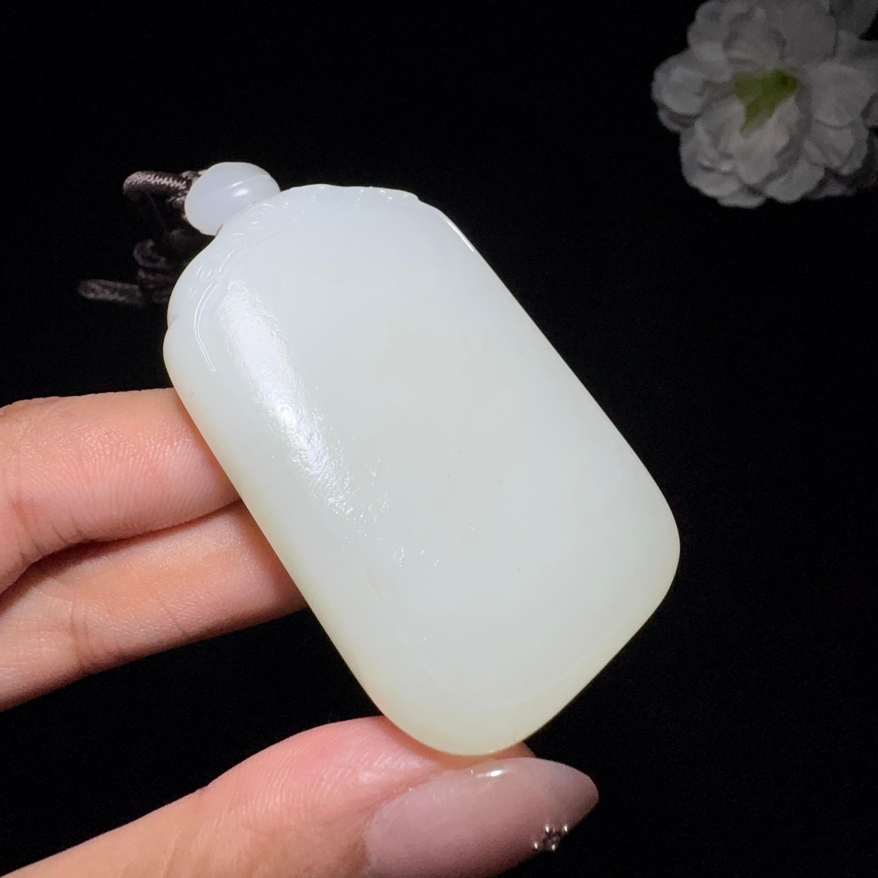 和田玉籽料平安无事牌（68.2g）