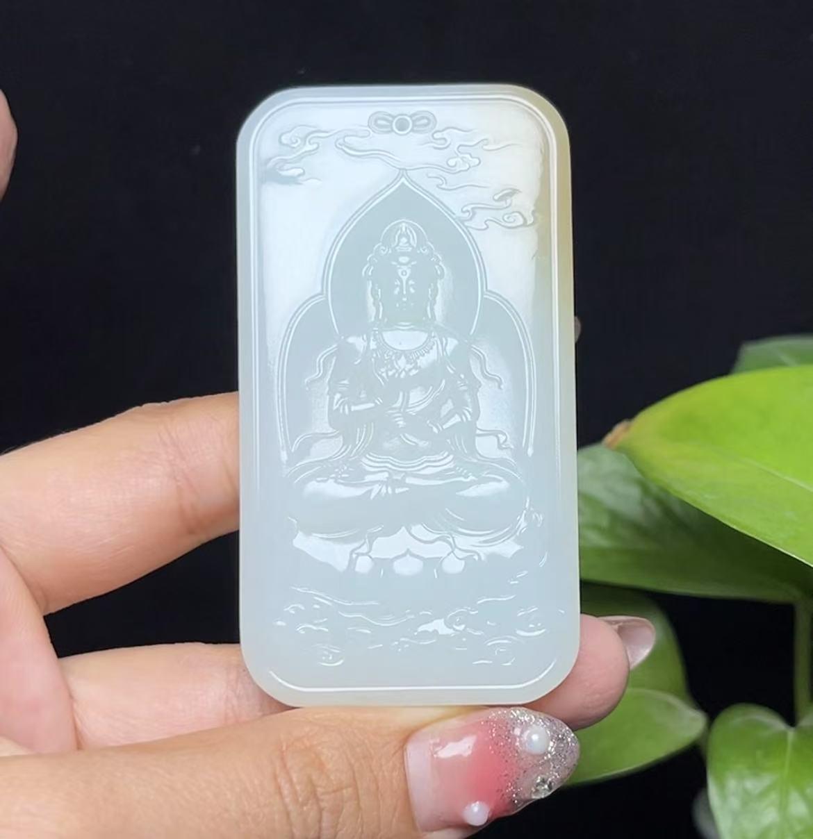 新疆且末糖羊脂玉观音牌（68.1g）