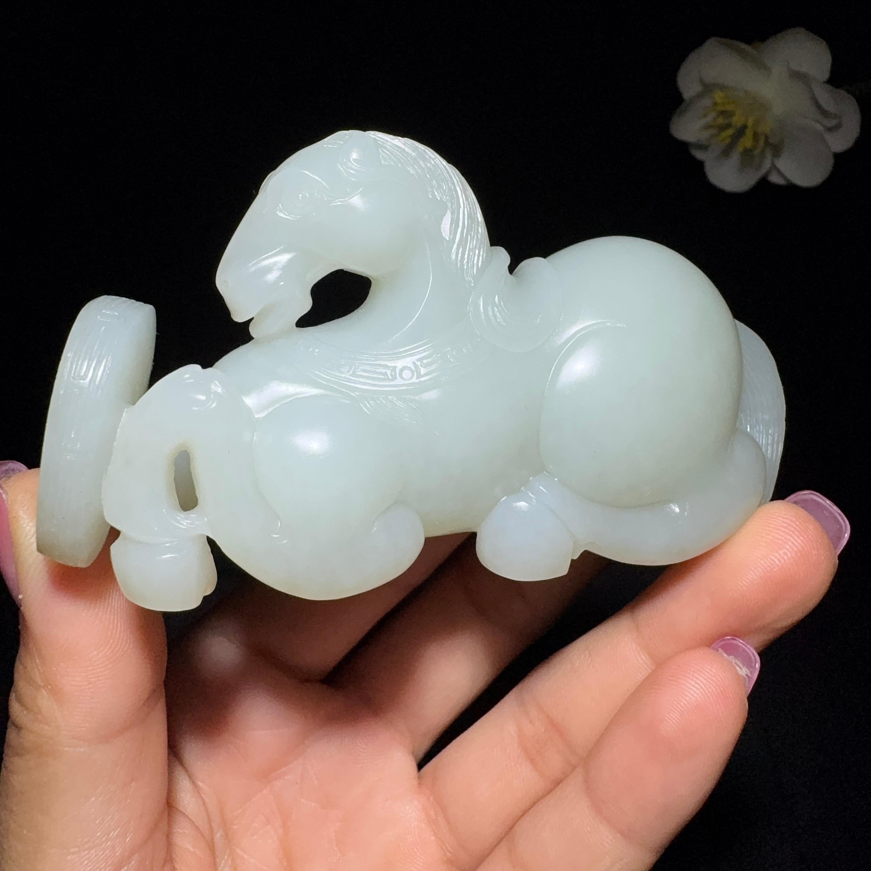 精品和田玉籽料手把件马到成功（153.0g）